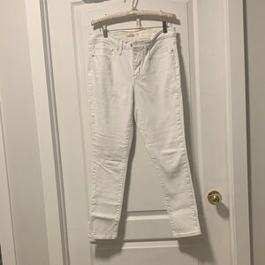 Elegant White Ankle Jeans
